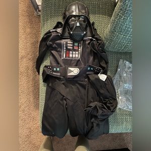 Kids size small darth Vader Star Wars costume